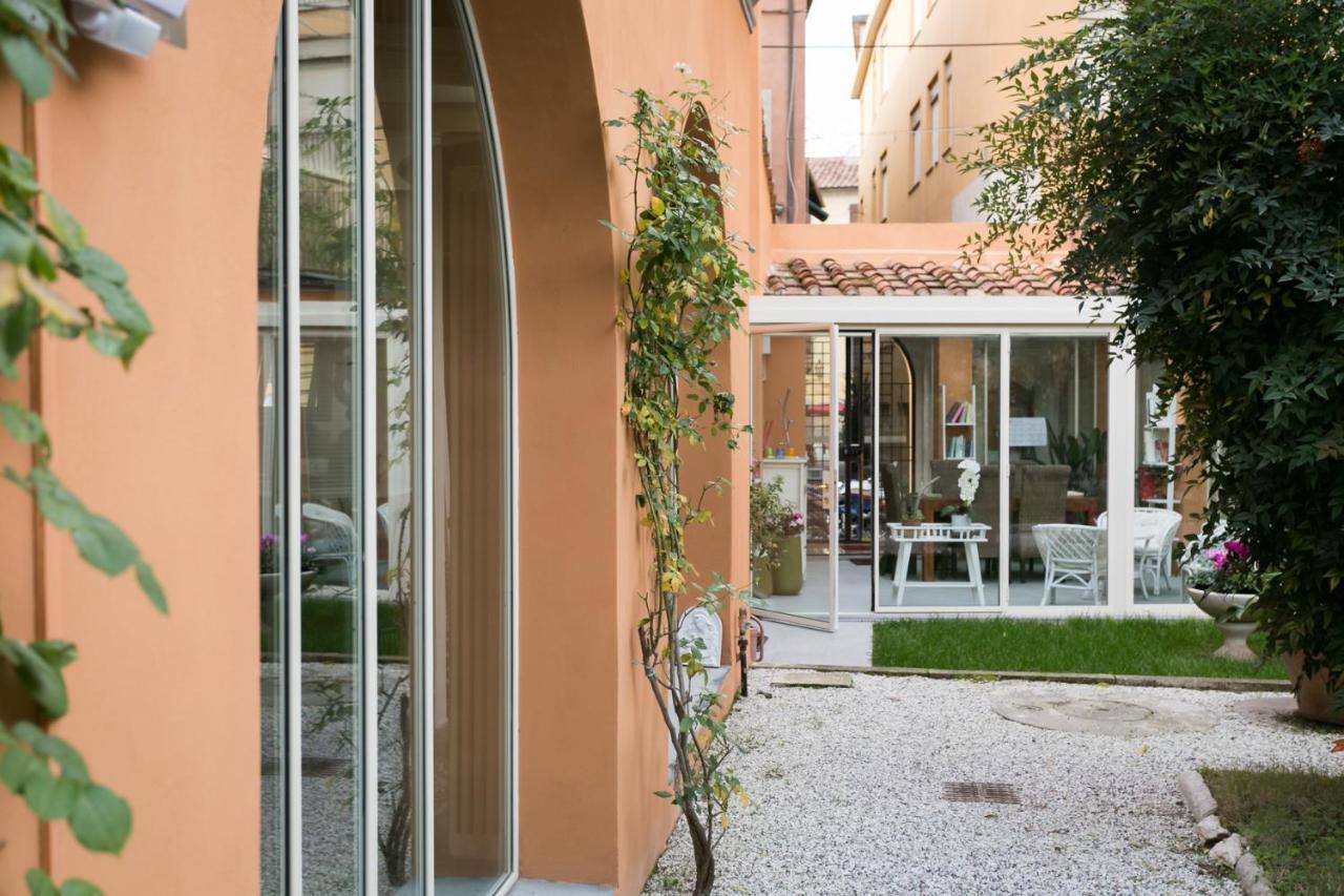 Relais Pacinotti Rooms ปิซา ภายนอก รูปภาพ
